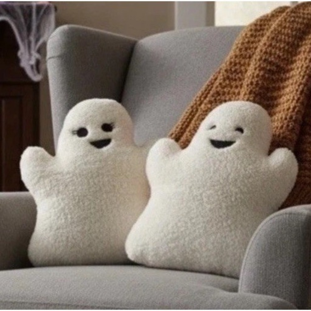 Martha Stewart 16" Plush Ghost Pillows Sherpa Boy Girl Halloween 2 Pack Decor